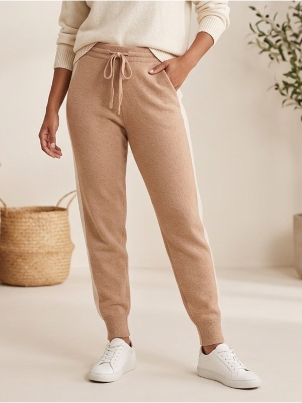 Fuzzy High Waist High Rise Jogger Sweatpants Saturday Sunday Anthropologie Small - Picture 1 of 6